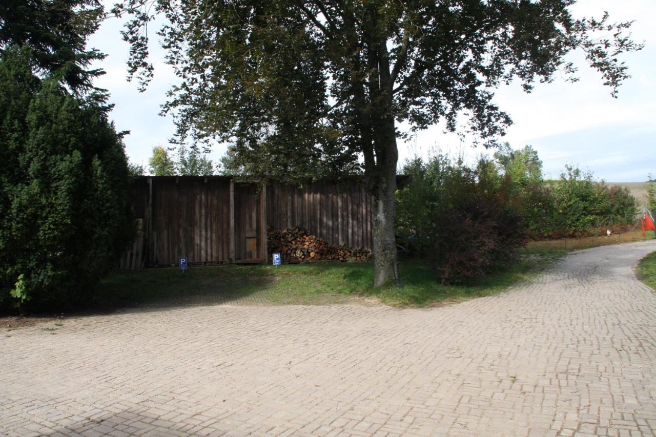 Zimmervermietung Am Habsberg Velburg Exterior foto